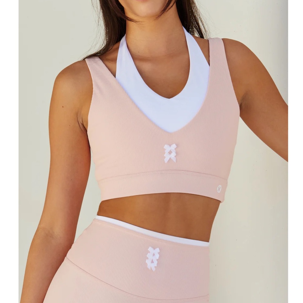 Astoria Seamless Ribbed Barre Sports Bra - Baby Pink